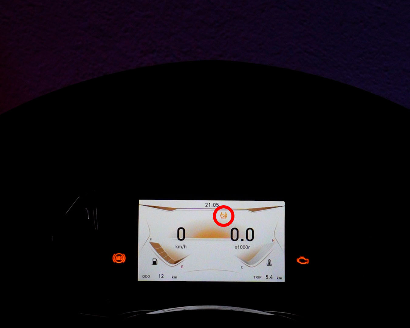 خاموش کردن ترکشن کنترل در پیست موتورسواری