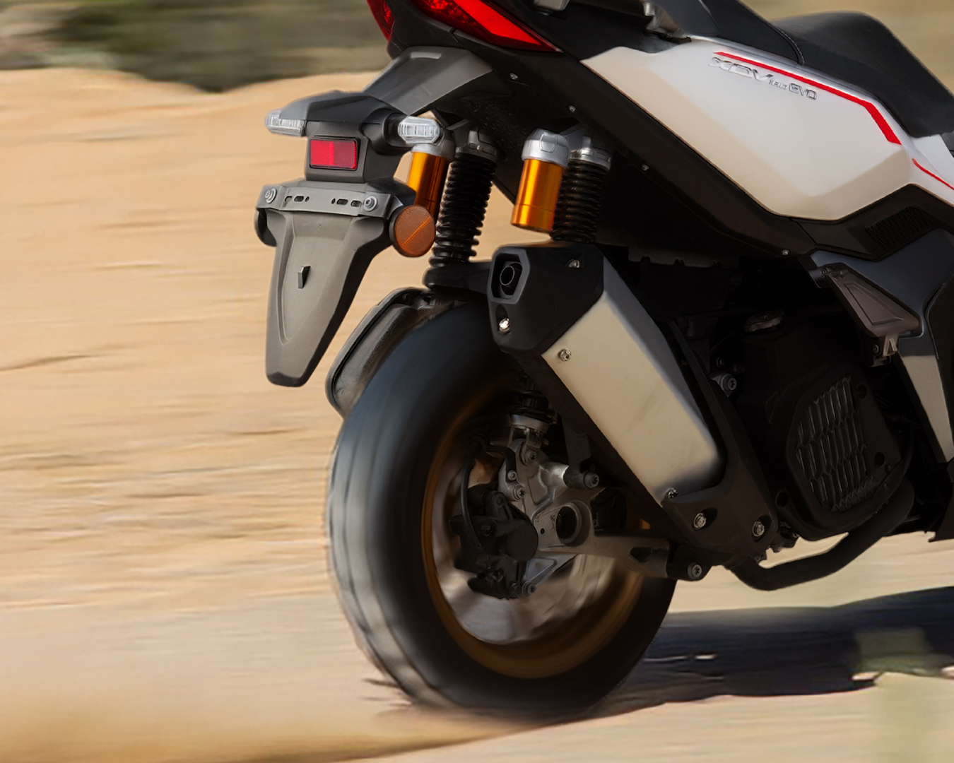 کنترل دریچه گاز الکترونیکی در سیستم ترکشن کنترل